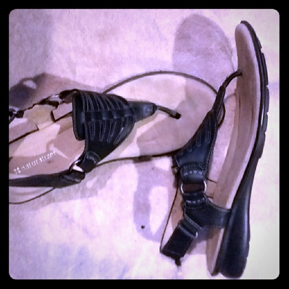 NATURALIZER SANDALS